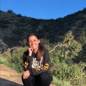 Meet your Posher, Lucy